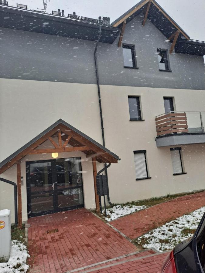 Apartament Sarna Jelenia Góra Exteriör bild