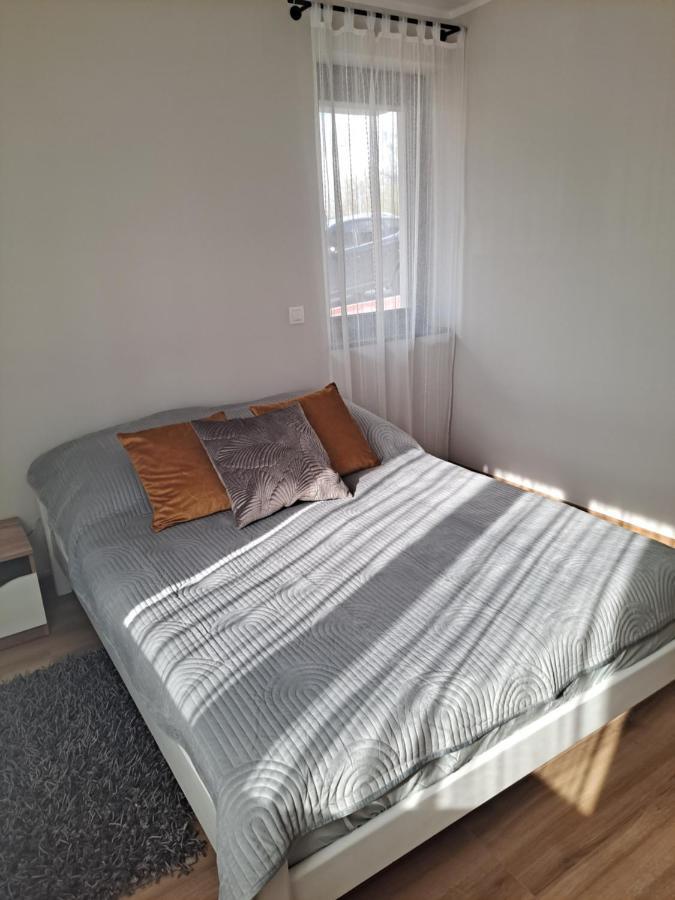 Apartament Sarna Jelenia Góra Exteriör bild